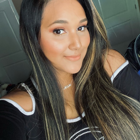 Meet your Posher, Martha - Picture 2 of 3